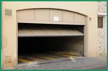 Quality Garage Door Service Oak Park, IL 708-782-4900 - hom-cont-gr-22m