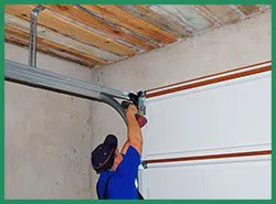 Quality Garage Door Service Oak Park, IL 708-782-4900 - sprin-sid-gr-22m